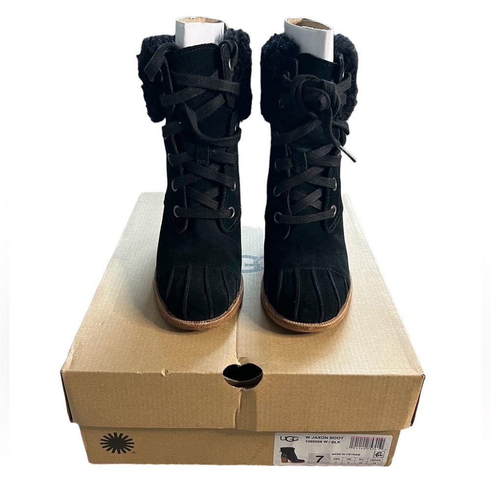 UGG Jaxon Suede & Shearling Boots Women’s Size 7 - Picture 2 of 5